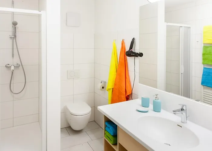 Anni זאלבך הינטרגלם